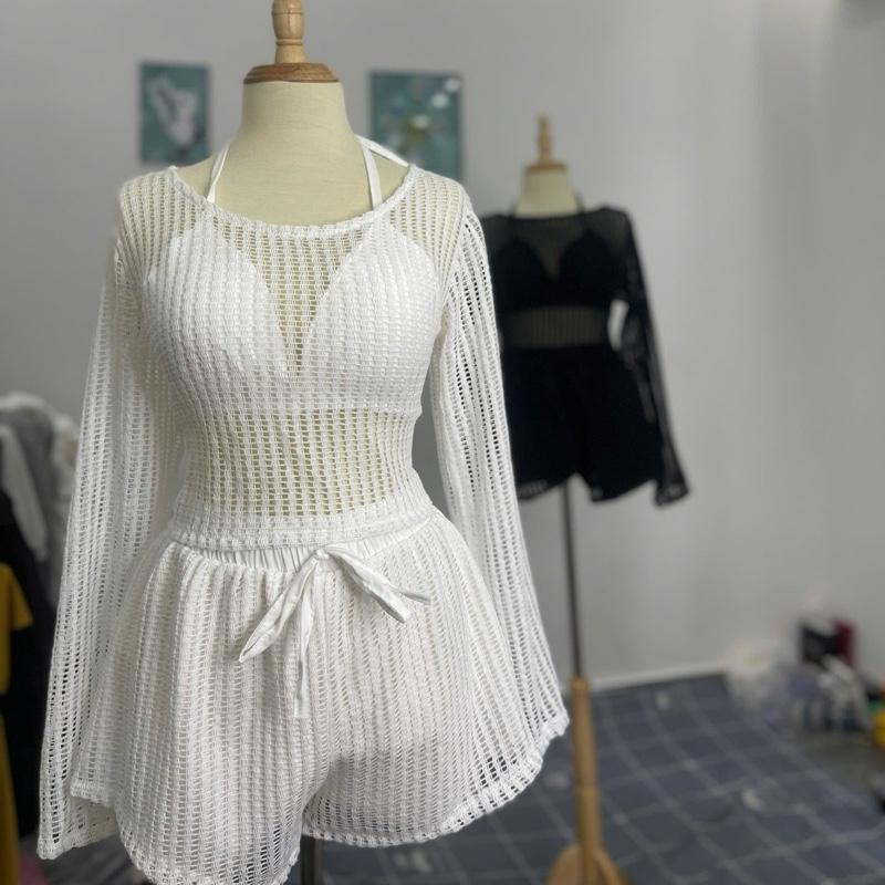 Bộ đồ nữ 3 món áo croptop tay dài quần short 2 lớp kèm áo bra