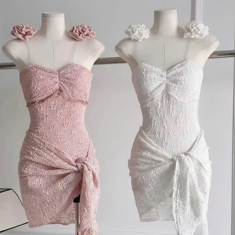Sét bikini ren hoa jumpsuit đính hoa kèm khăn choàng thiết kế độc đáo phong cách thời trang nổi bật lý tưởng cho biển hồ bơi