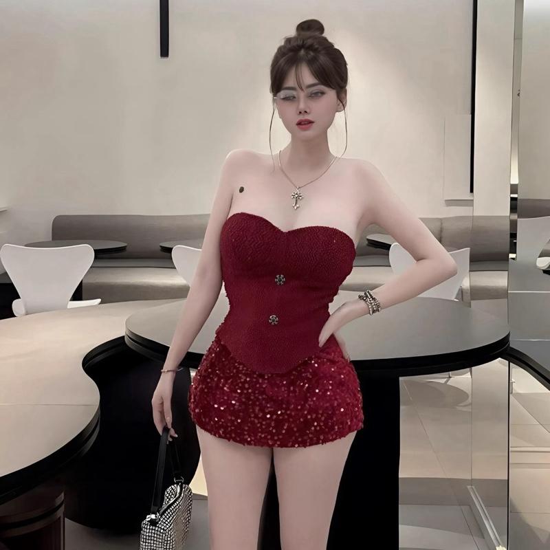 Sét đồ nữ hotrend chân váy bling kim sa áo cúp dạ kim tuyến đính nút kiểu thời trang hiện đại cho phong cách cá nhân