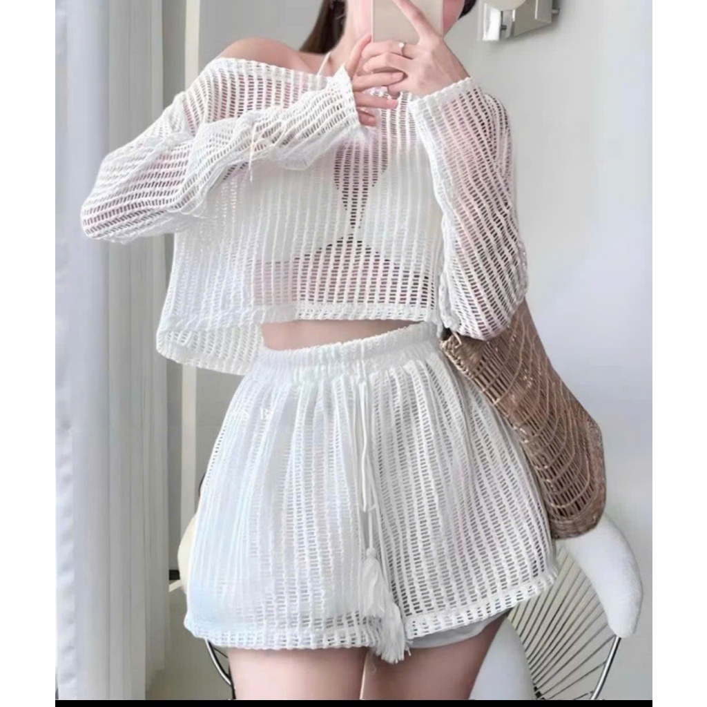 Bộ đồ nữ 3 món áo croptop tay dài quần short 2 lớp kèm áo bra