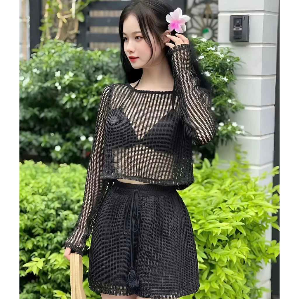 Bộ đồ nữ 3 món áo croptop tay dài quần short 2 lớp kèm áo bra