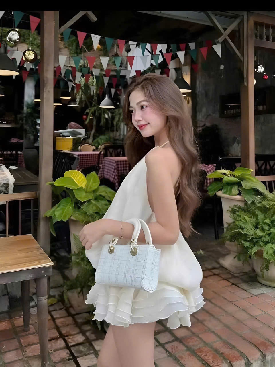 Sét đồ nữ hotrend áo yếm dáng bí cổ đính ngọc váy dáng tầng xoè có quần trong