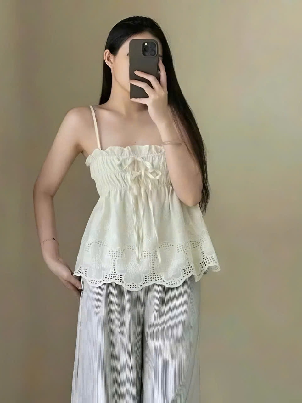 Áo nữ hotrend 2 dây babydoll nhún ngực chất vãi boi thiêu có chân ren