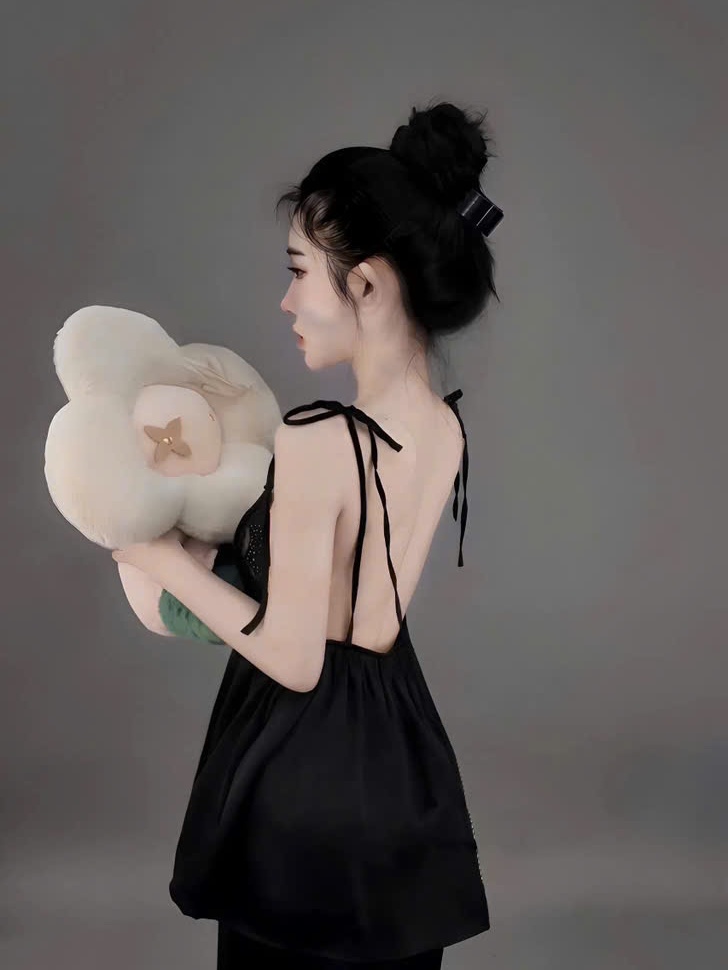 Sét đồ ngũ áo 2 dây phối ren hở lưng kèm quần ống rộng satin mềm mại chất liệu sang trọng