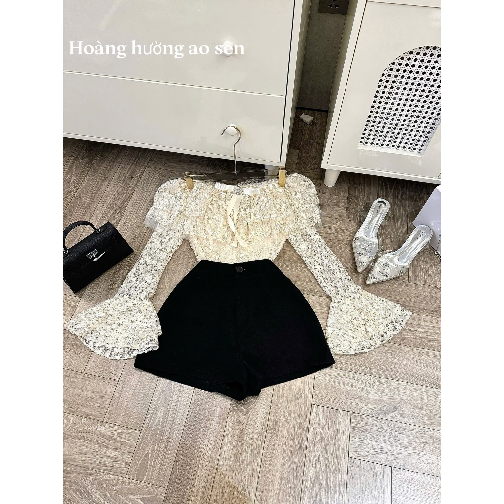 Set áo ren kem trễ vai bánh bèo đính nơ phối quần short ngắn sang chảnh