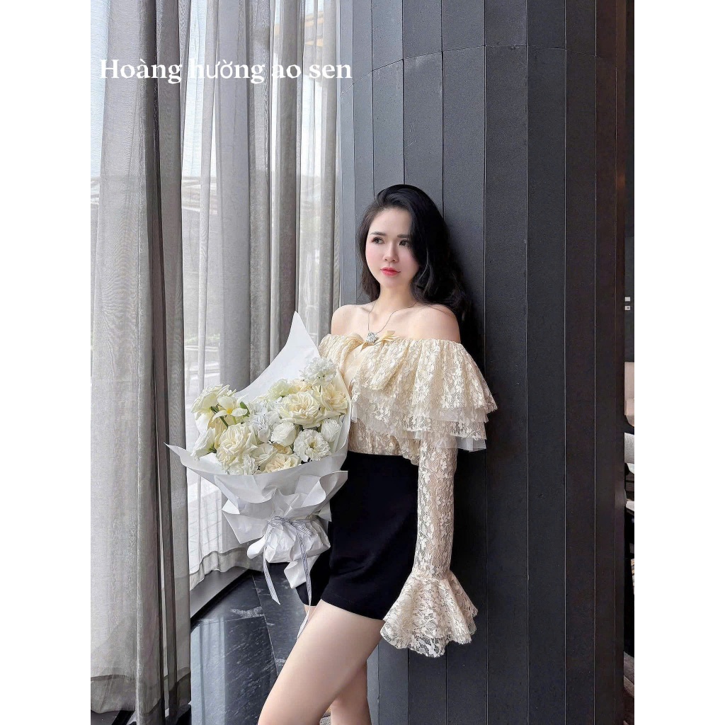 Set áo ren kem trễ vai bánh bèo đính nơ phối quần short ngắn sang chảnh