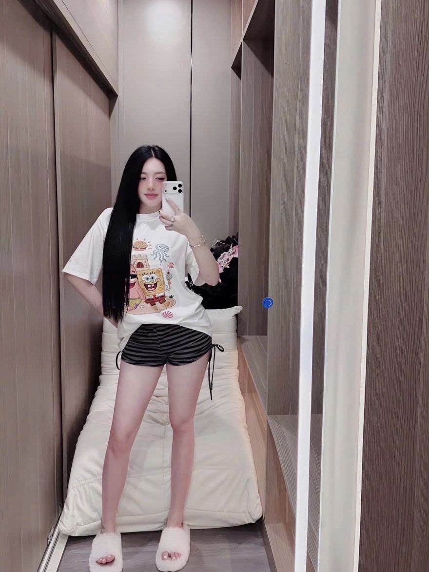 Bộ nữ áo thun cotton 100% in bọt biển mix quần short borip sọc có dây rút sườn