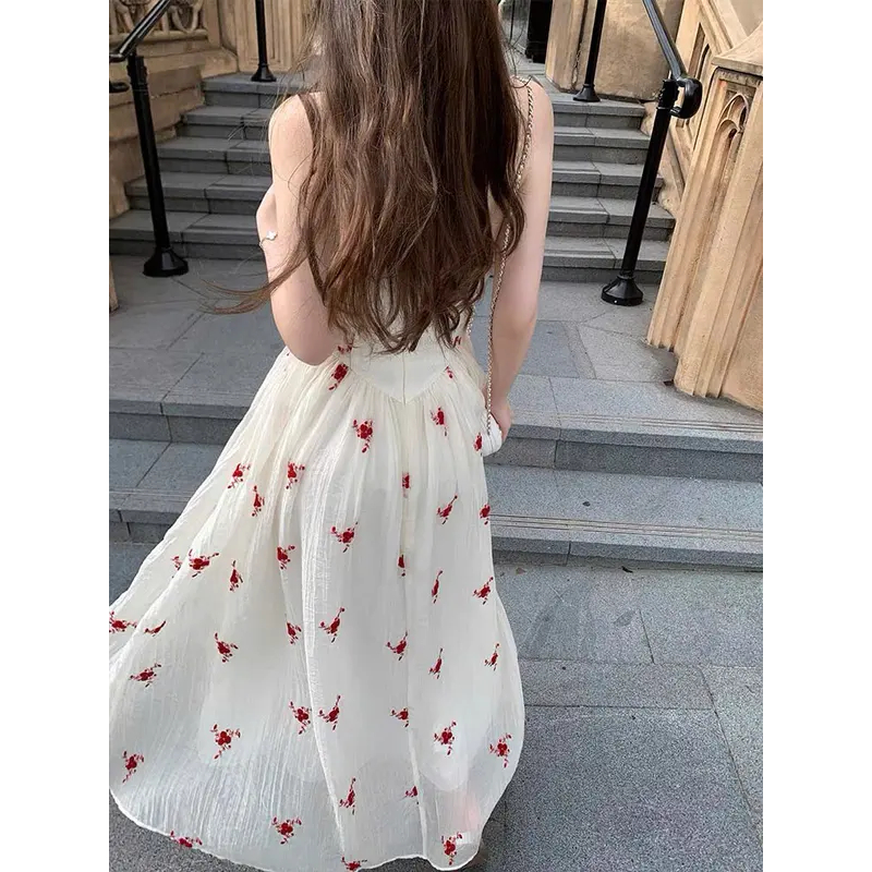 Đầm maxi đi biển thiết kế cổ yếm dài dáng xòe, đầm dạo phốt chất tơ hoa