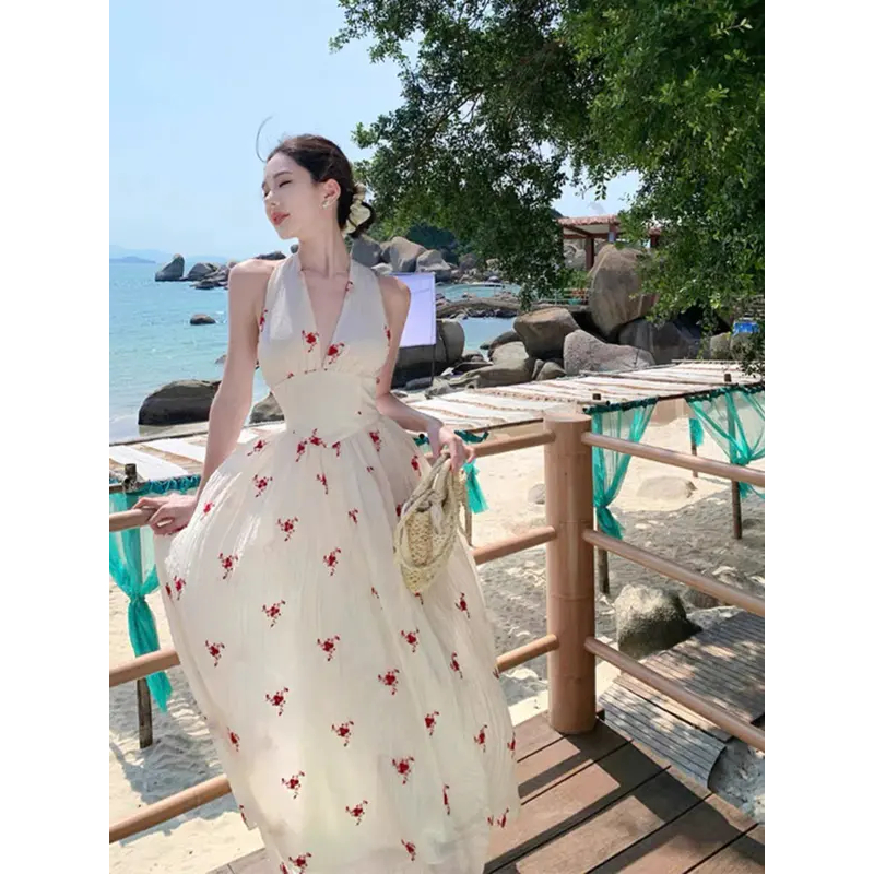 Đầm maxi đi biển thiết kế cổ yếm dài dáng xòe, đầm dạo phốt chất tơ hoa