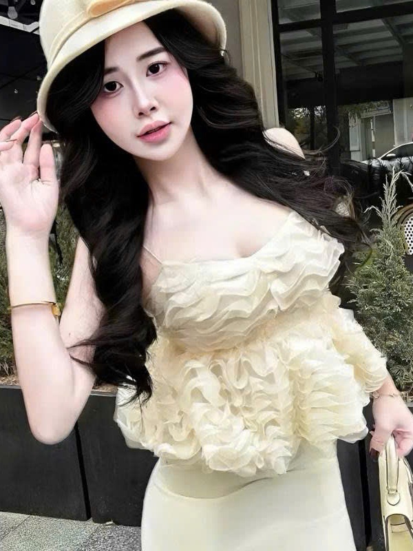 Áo nữ hotrend kiểu dáng baby 2 dây chất liệu ren gợn sóng bồng bềnh thiết kế nữ tính trẻ trung có mút nâng đỡ tự nhiên
