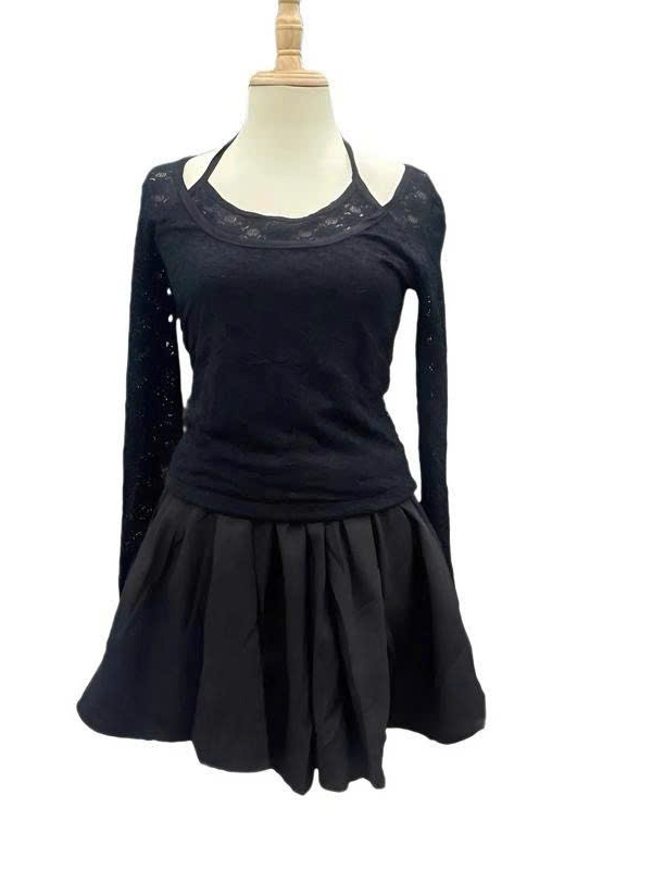 Sét đồ nữ hotrend áo ren cổ yếm tay dài chân váy dáng xoè