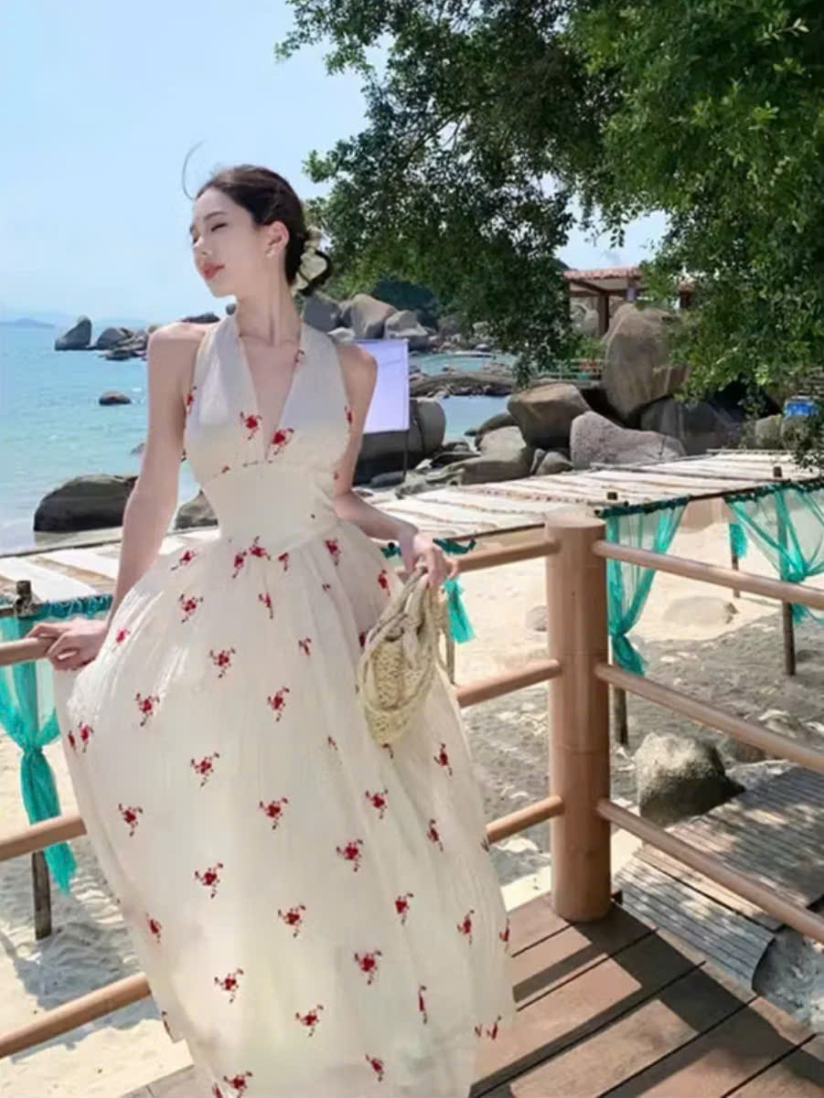 Đầm maxi đi biển thiết kế cổ yếm dài dáng xòe, đầm dạo phốt chất tơ hoa