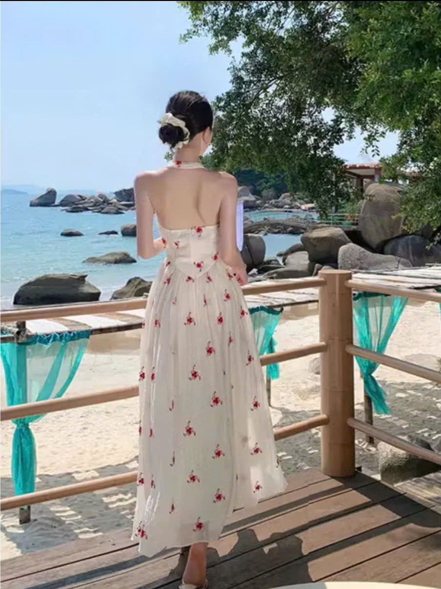 Đầm maxi đi biển thiết kế cổ yếm dài dáng xòe, đầm dạo phốt chất tơ hoa