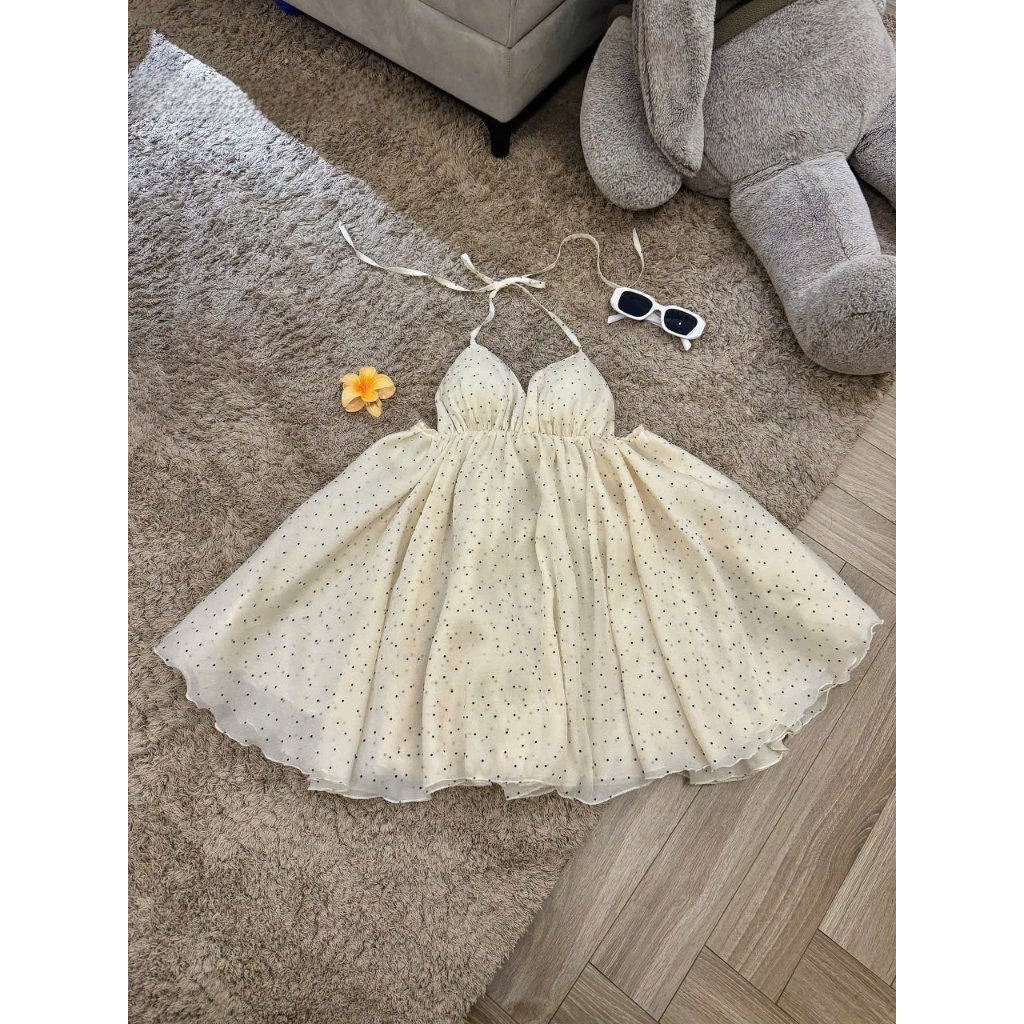 Set áo cúp ngực chấm bi nhẹ nhàng, nàng thơ đi chụp ảnh đi chơi đi biển