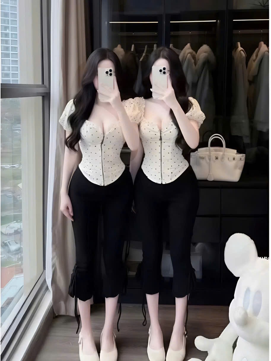 Sét đồ nữ hotrend áo corset trễ vai chấm bi quần ôm bèo lai dây rút - Áo Corset Trễ Vai Chấm Bi Quần Ôm Bèo Lai Dây Rút