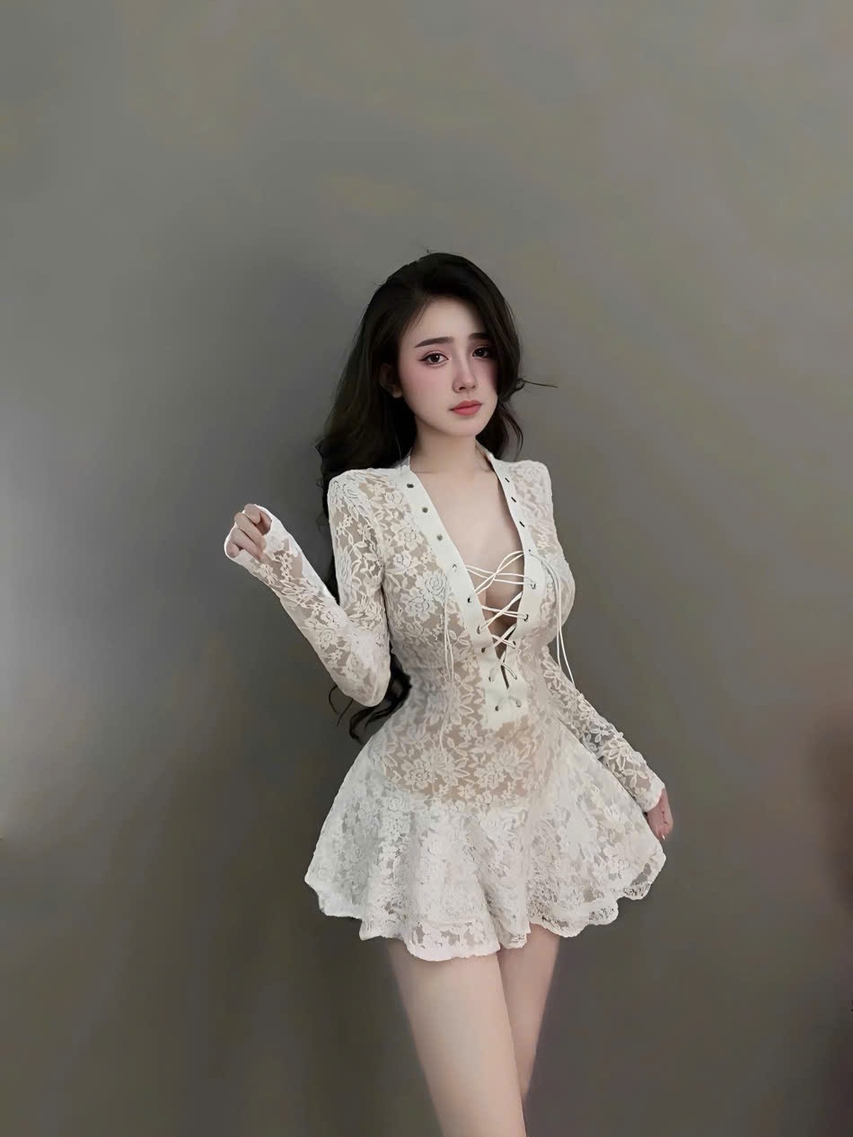 Sét Bộ Ren Áo Váy Dáng Ngắn Tay Dài Thiết Kế Cổ V Mắc Cáo Đan Dây Phong Cách Sang Trọng Cho Nữ Kèm Quần Short