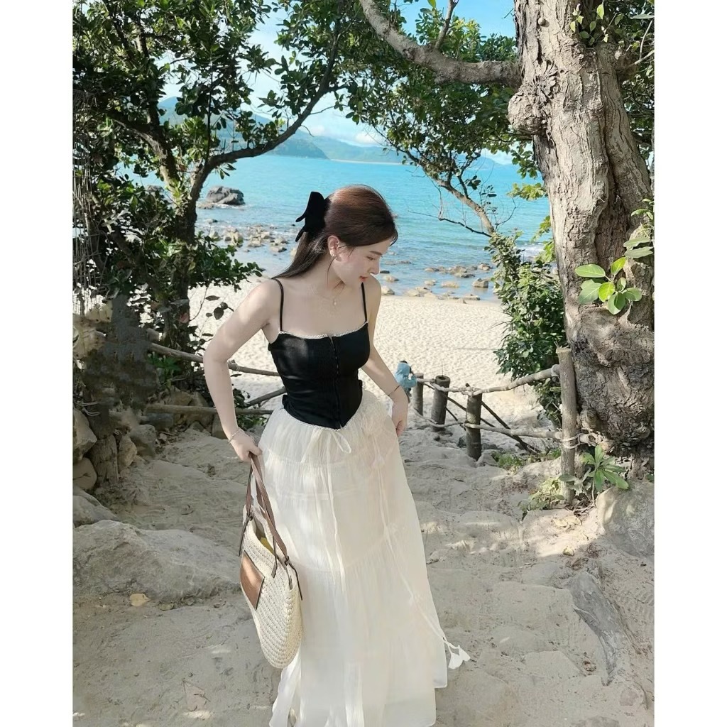 Set váy 2 dây phối chân váy tầng, set bộ đi biển chân váy voan trắng dáng dài Hum Fashion