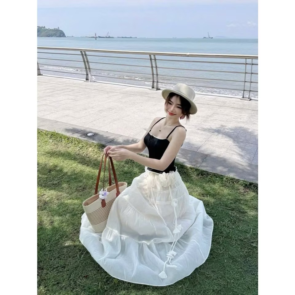 Set váy 2 dây phối chân váy tầng, set bộ đi biển chân váy voan trắng dáng dài Hum Fashion