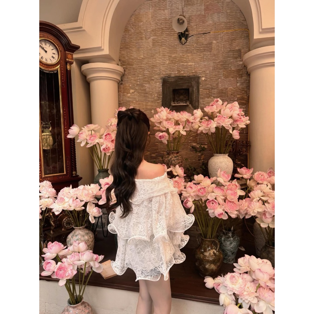Áo ren trễ vai tay dài xếp tầng, áo kiểu ren trễ vai nhún bèo tầng bồng bềnh tiểu thư Hum Fashion