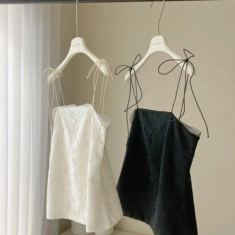 Áo 2 dây hoạ tiết ren nổi buộc nơ vai hai lớp tiểu thư, áo nữ nàng thơ mặc đi chơi dạo phố