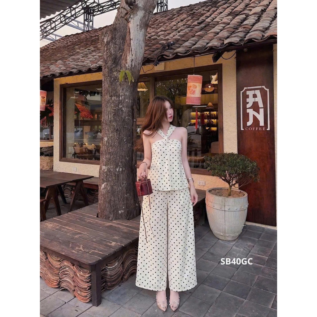 Set áo chéo cổ kèm quần dài, set áo chấm bi chéo cổ phối quần suông cạp cao Hum Fashion