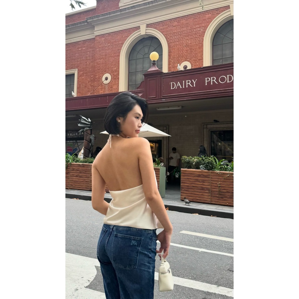 Áo lụa cổ yếm đính hoa hồng, áo yếm lụa cổ hoa HUM FASHION