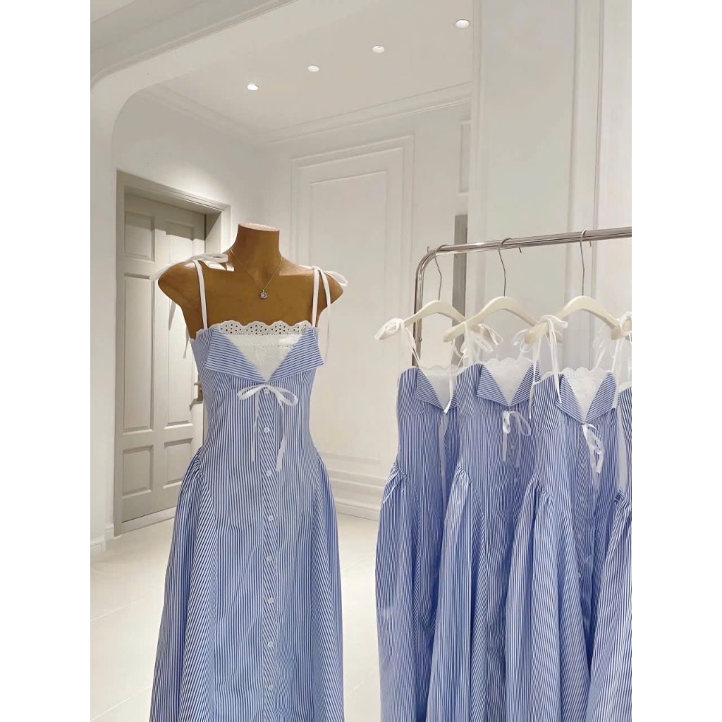 Váy 2 dây dáng dài kẻ, đầm maxi xanh phối ren ngực thắt nơ tiểu thư đi biển du lịch Hum Fashion