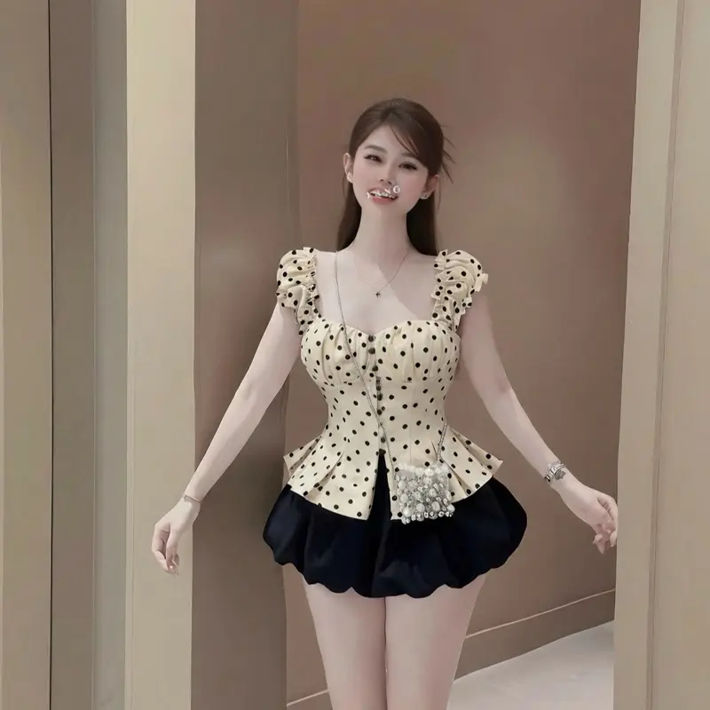 Set áo chấm bi bèo tay phồng phối chân váy bí, set bộ nữ xinh xắn đi chơi