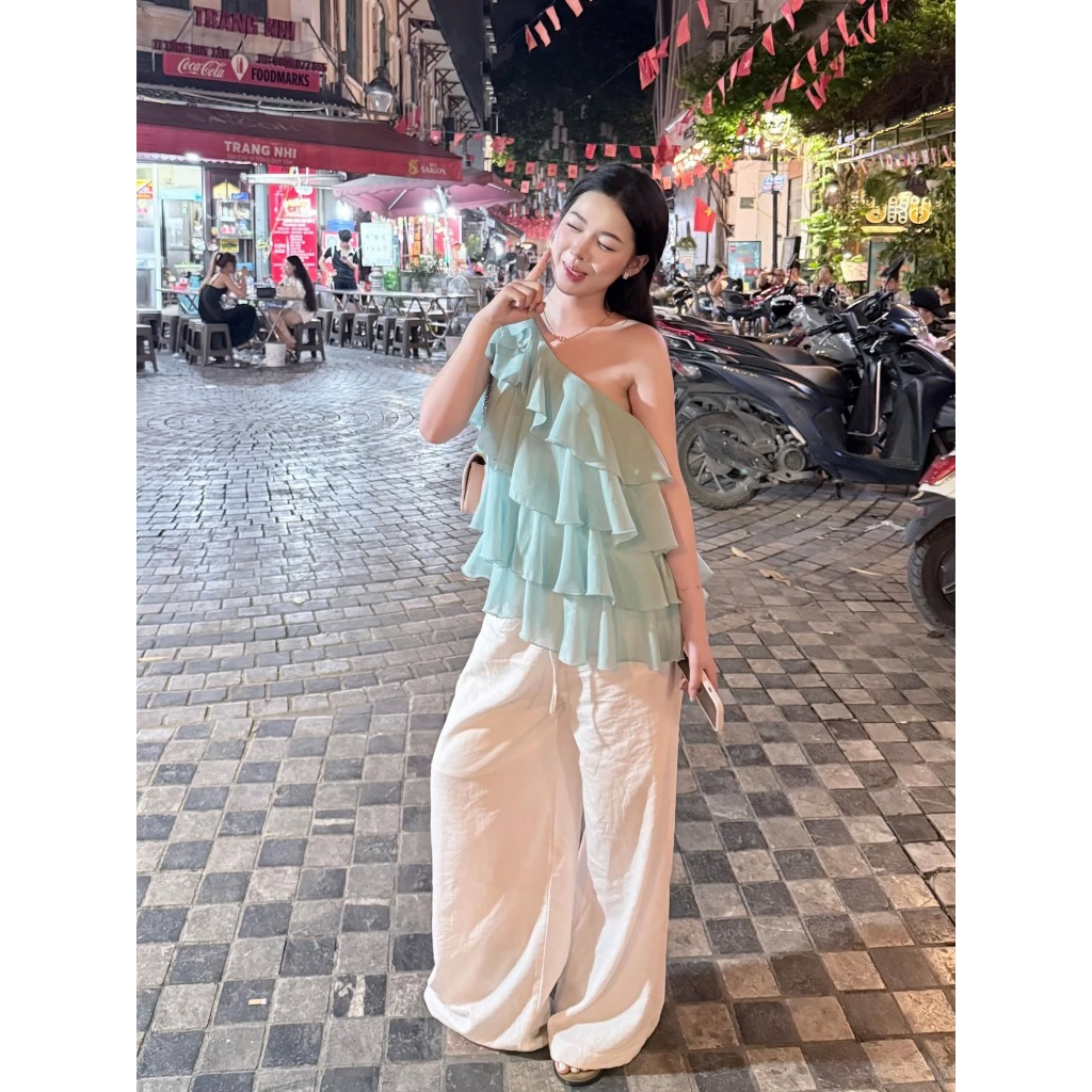 Áo lệch vai bèo tầng nhún xinh màu xanh tiffany blue hotrend Hum Fashion