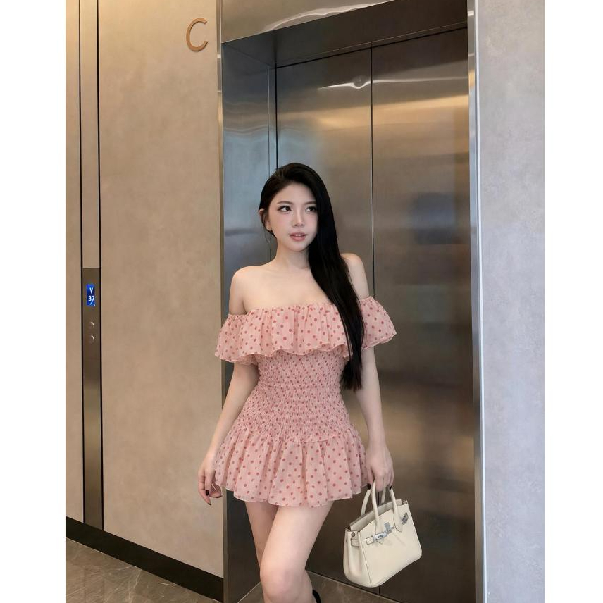 Váy trễ vai nhún eo phối bèo, Đầm trễ vai voan tơ chấm bi bo chun eo xòe tầng bồng bềnh Hum Fashion