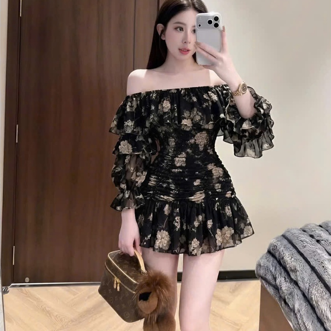Vãy nữ trễ vai hoạ tiết hoa thêu nổi sang chảnh, váy nữ chất tơ có lớp lót đi chơi đi tiệc Mochi Trend
