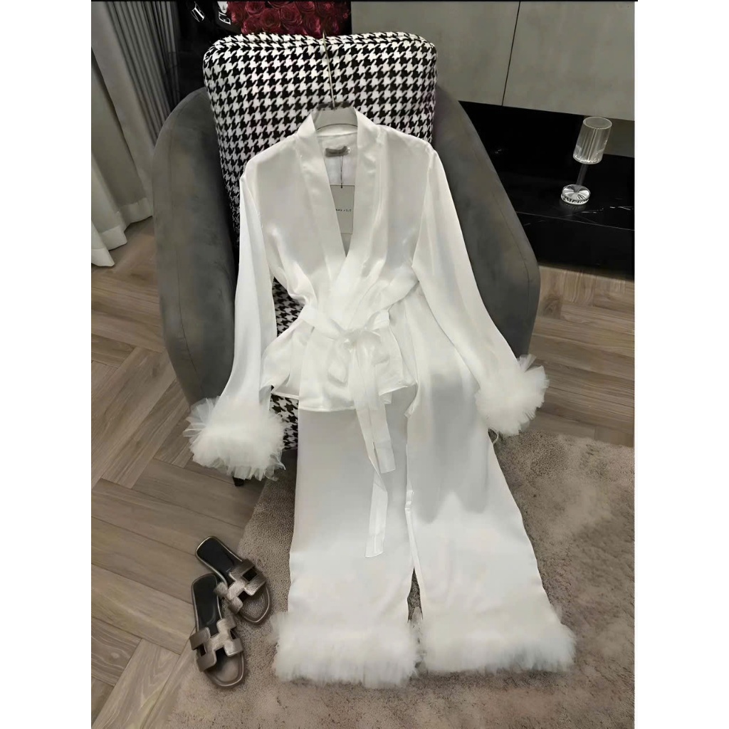 Sét bộ ngủ nữ vạt chéo tay dài bèo chất liệu satin mềm mại sang chảnh quyến rũ