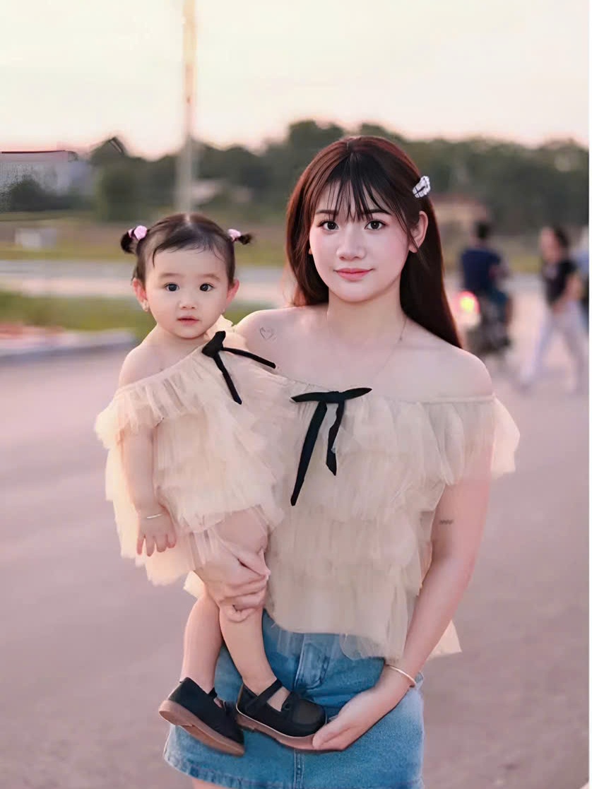 Áo nữ hotrend trễ vai babydoll voan lưới nhiều tầng thiết kế độc đáo chất liệu voan lưới nhẹ nhàng thoáng mát phù hợp mọ
