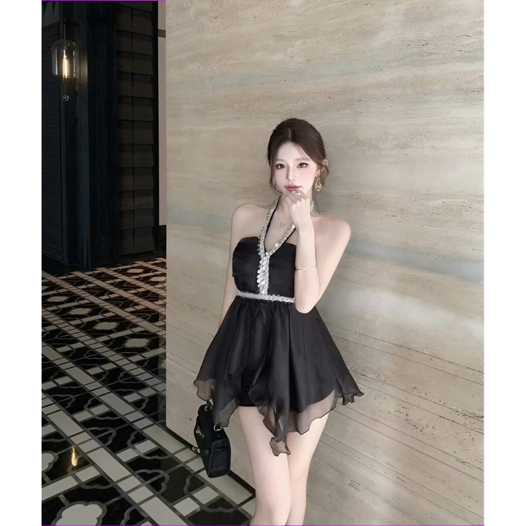 Sét đồ nữ áo yếm cổ viền đá tua bèo vạt nhọn phối quần đùi poly thiết kế sang chảnh