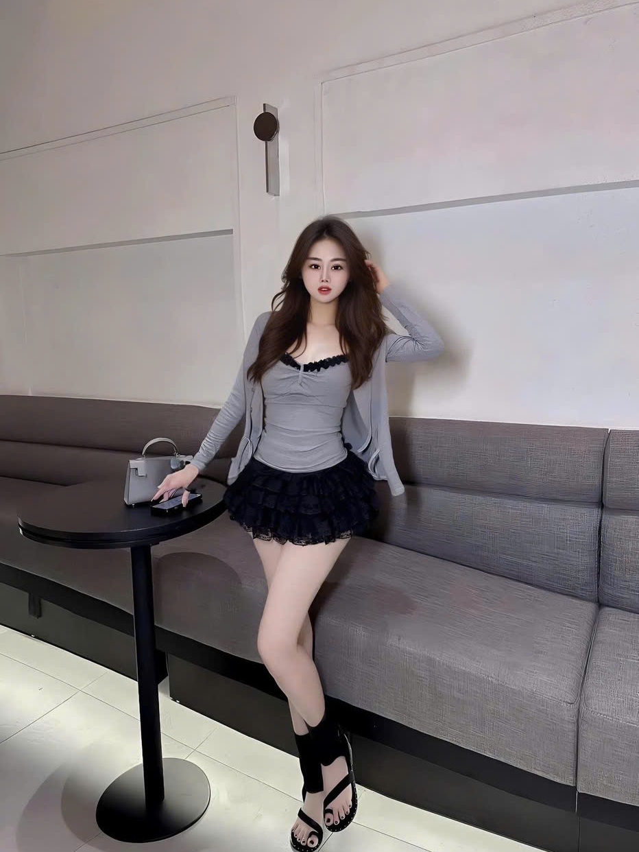 Sét đồ nữ thu đông 3 món váy ren tầng áo cúp 2S kèm áo khoác ngoài