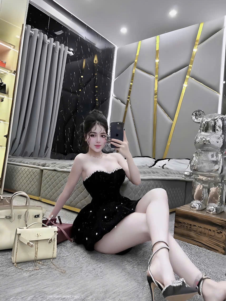 Đầm cúp nhung kim sa đính đá dáng bí kèm quần bảo hộ cho nữ mùa giáng sinh chất liệu mềm mại đính đá tinh tế