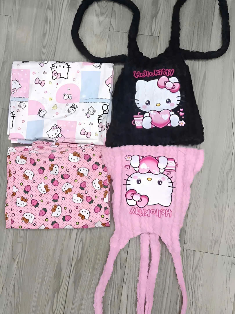 Sét nữ hotrend quần suông ống rộng hoạ tiết lụa áo lông in Hellokitty cổ yếm có mút và lót thời trang thoải mái