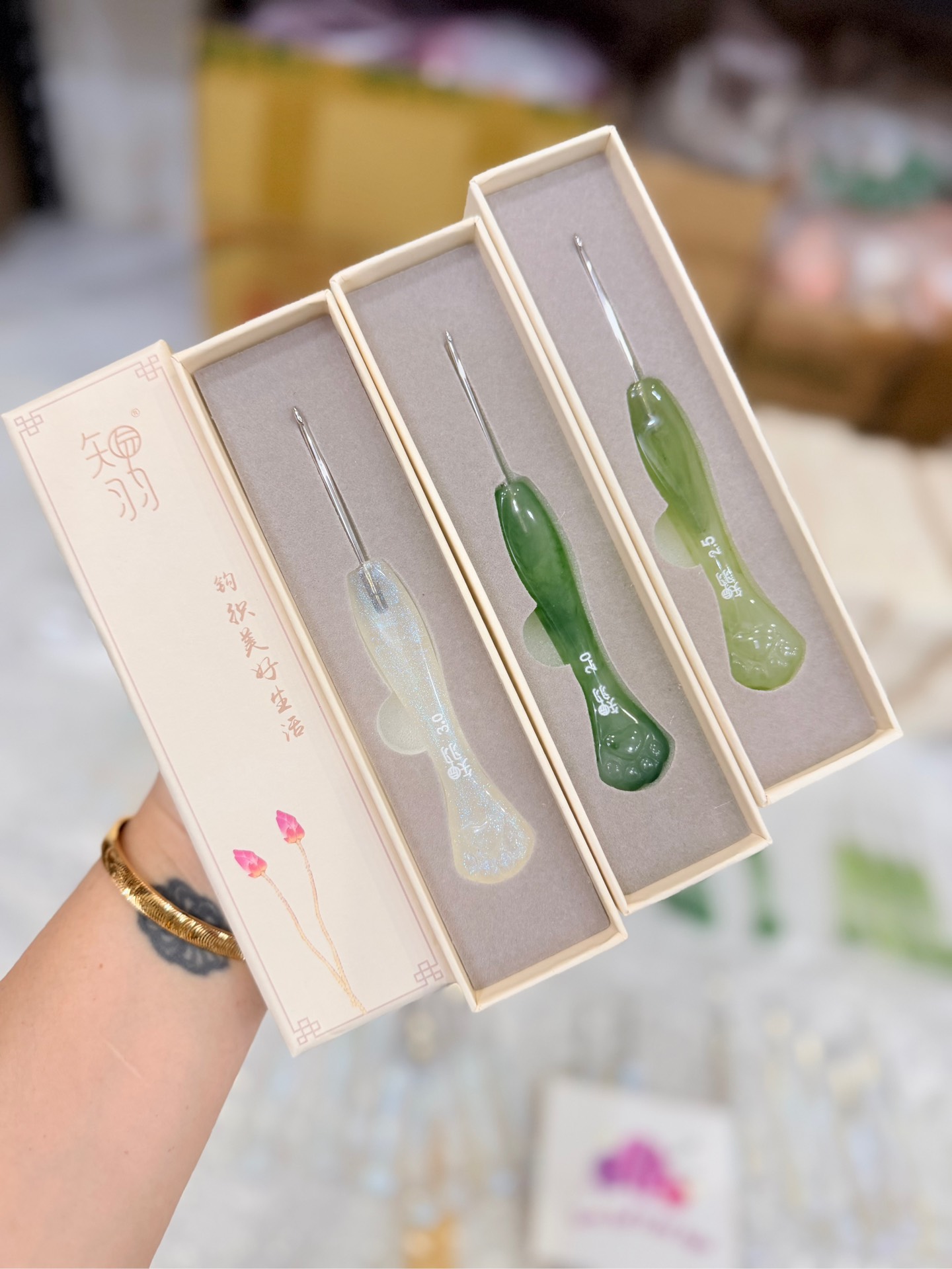 Kim móc Tri Vũ cán nhựa resin