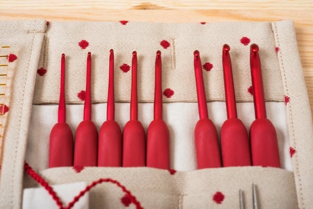 Bộ kim móc Tulip Etimo Red (26210)