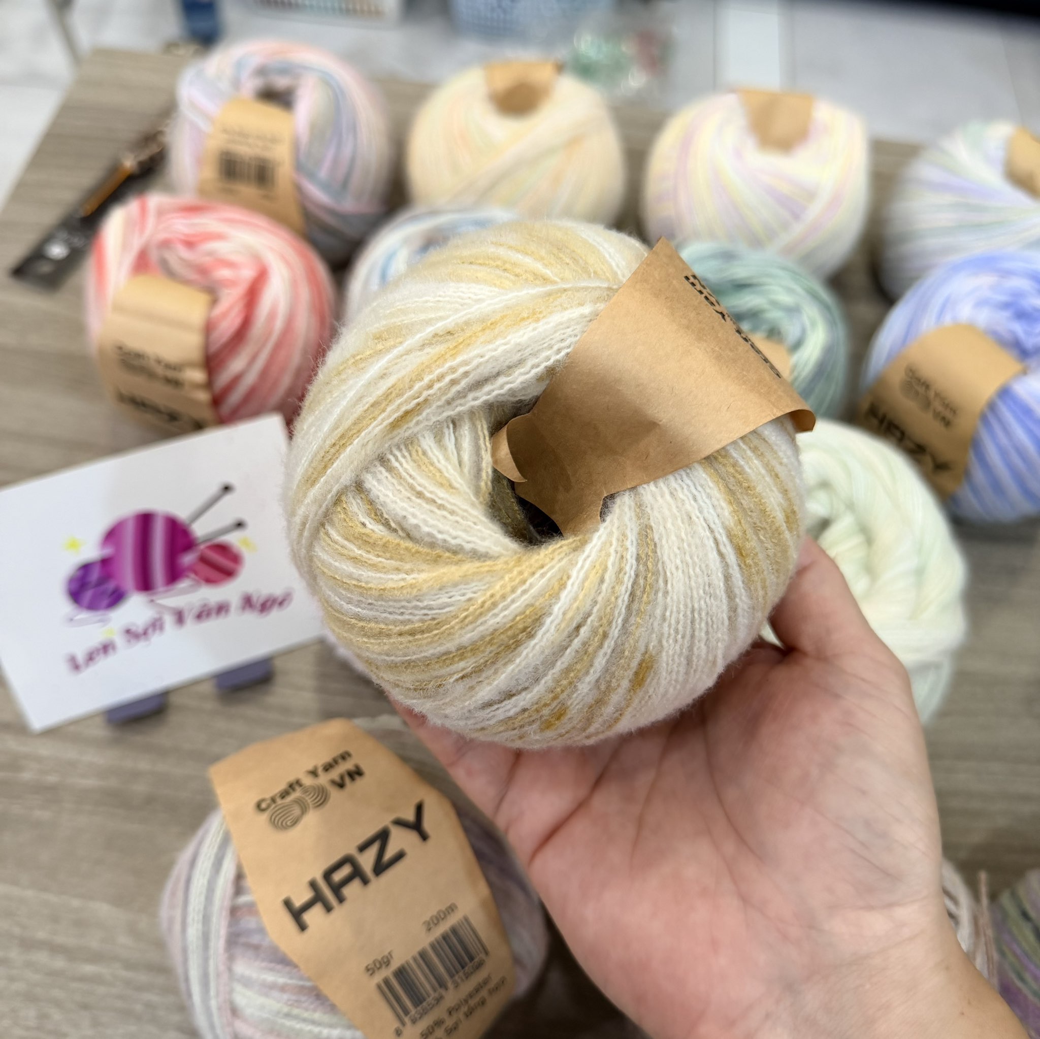 Len HAZY Craftyarn VN (cuộn 50gr) (26334)