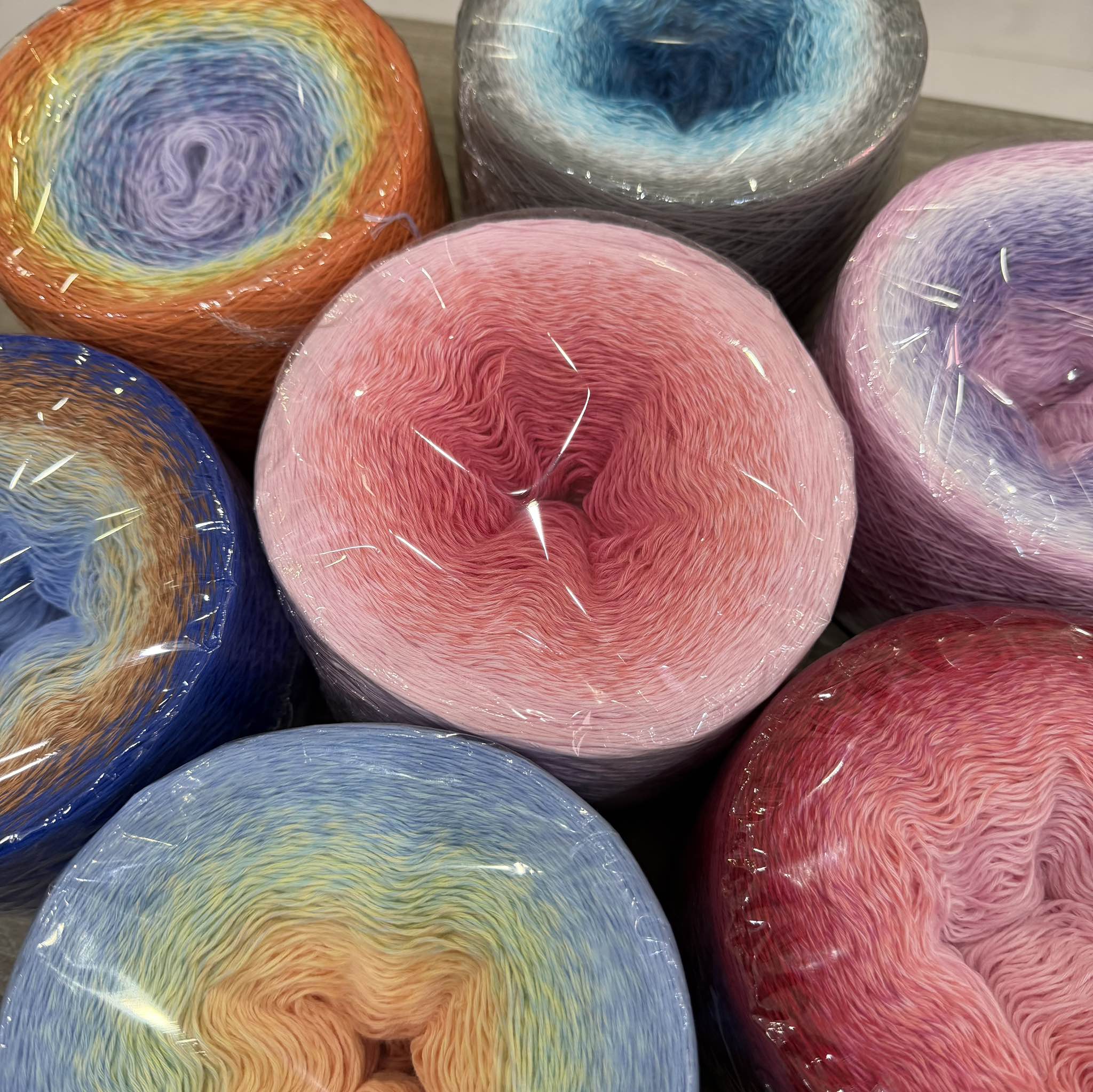 Sợi cầu vồng Cotton Organic 0.8mm (cuộn 300gr)