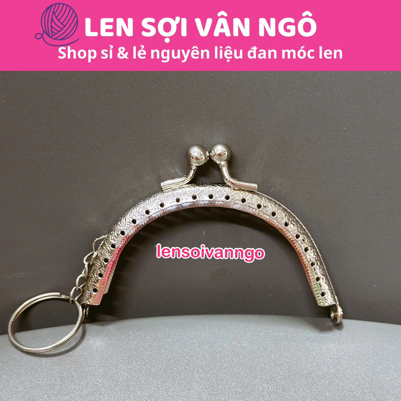 PK túi: Khung móc khoá 8.5cm