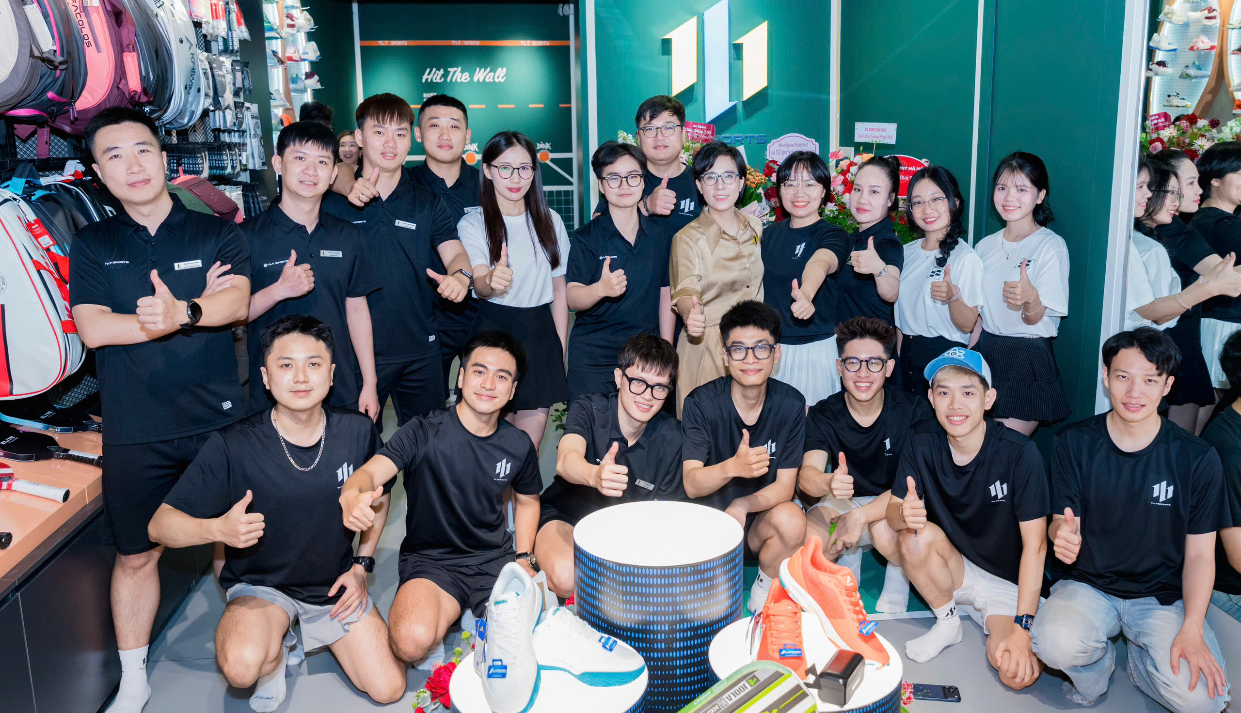 banner ngang