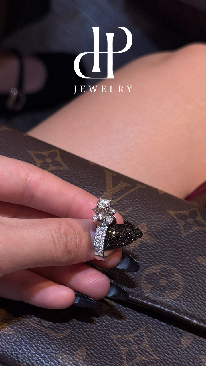 HPJ Hoa Ngọc - FULL MOISSANITE viên chủ 5.4 li rực rỡ và nở rộ - SRE080
