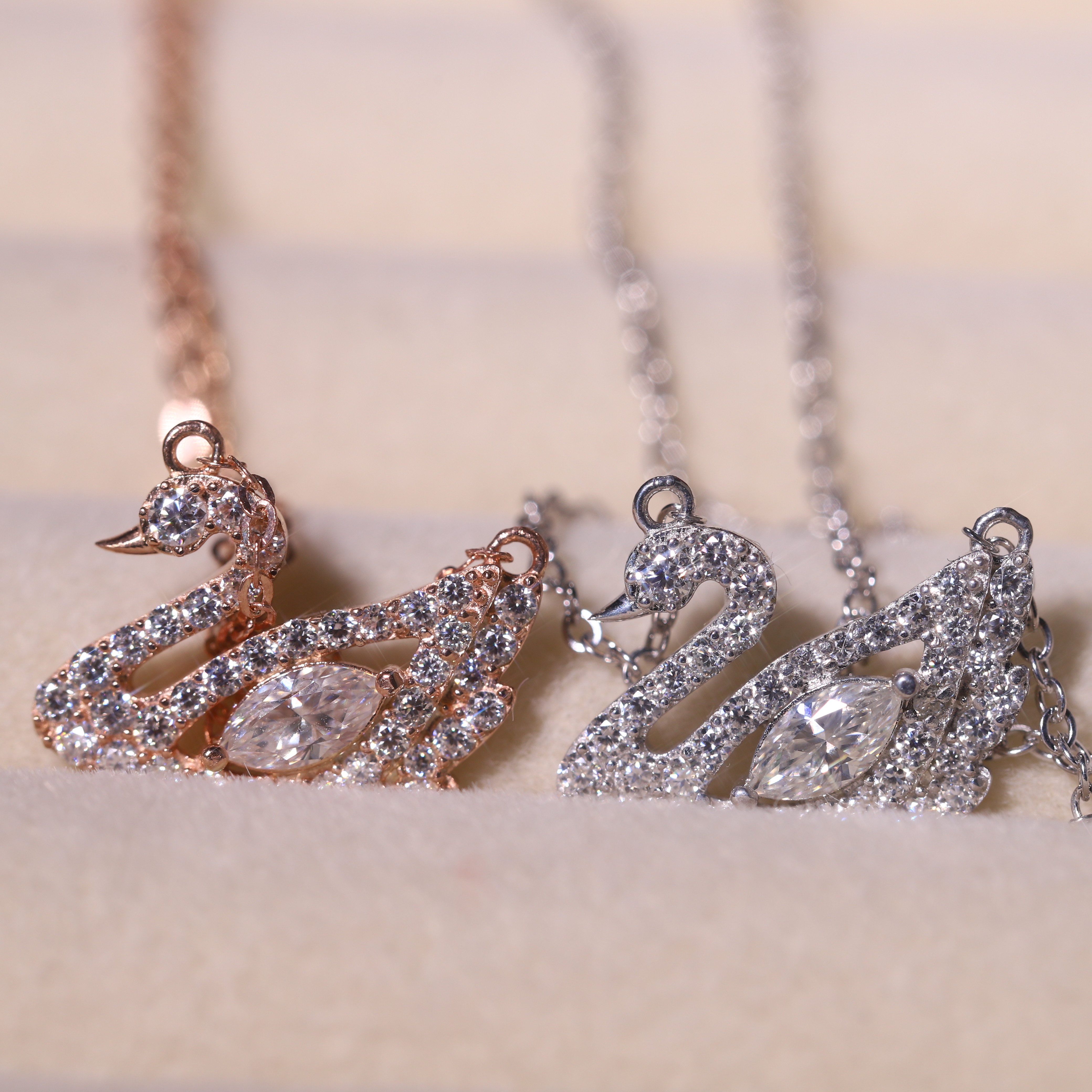 Dây Chuyền Thiên Nga FULL MOISSANITE - SNE235