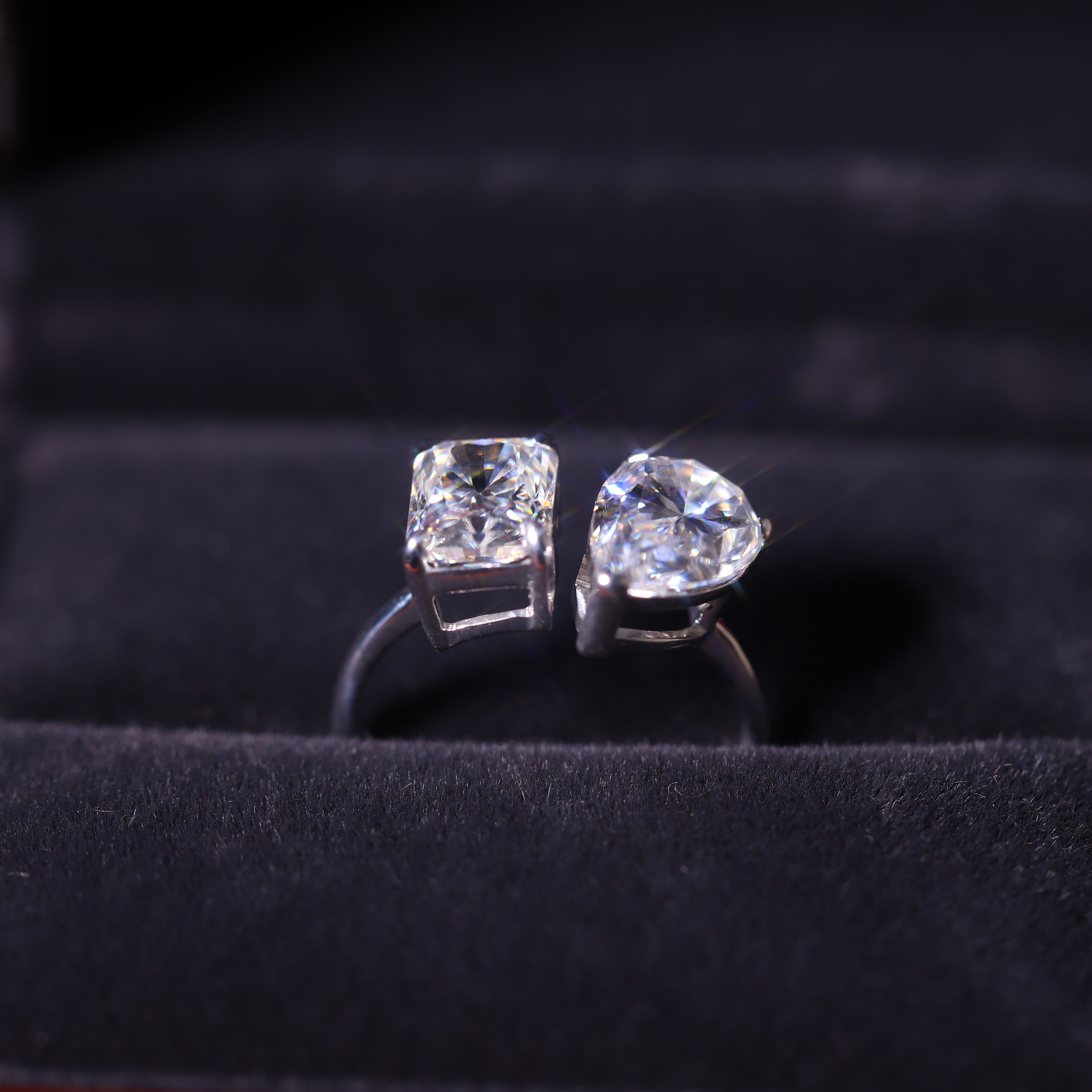 Nhẫn Hai Viên Chủ Đai Trơn- Toi Ét Moi Ring FULL MOISSANITE  - HP01