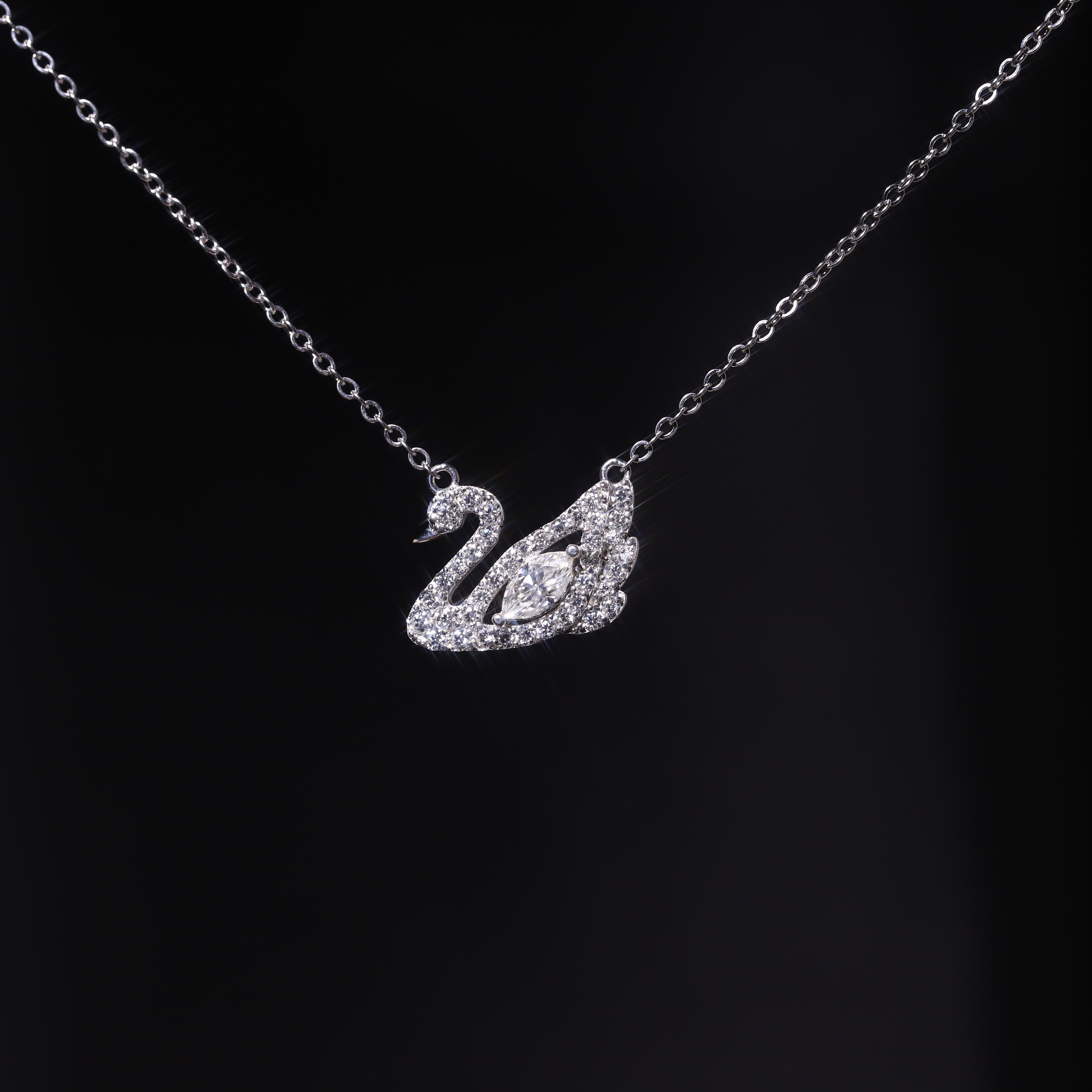 Dây Chuyền Thiên Nga FULL MOISSANITE - SNE235