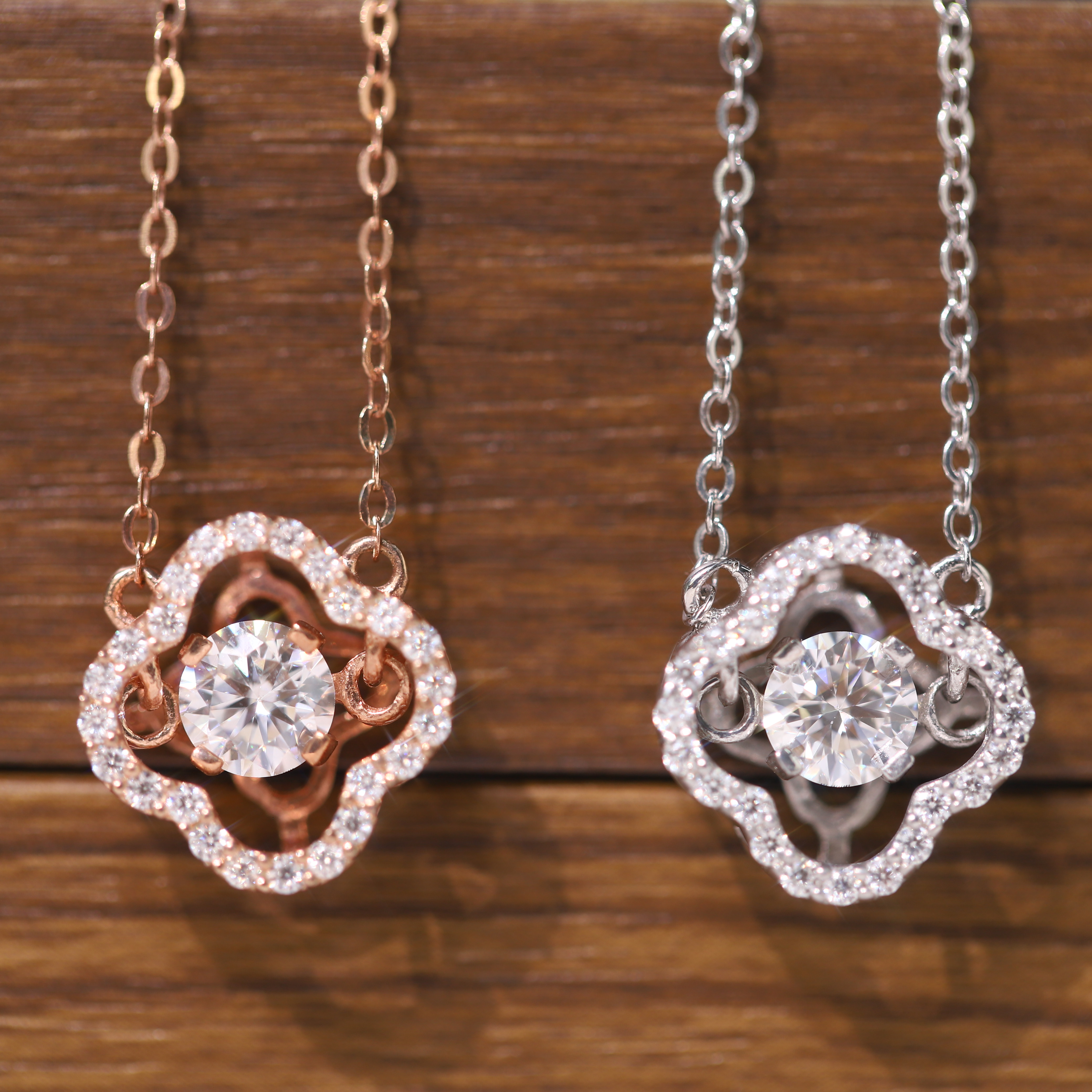 Dây Chuyền Đá Nhảy FULL MOISSANITE Viên Chủ 5 Li - SNE131V1