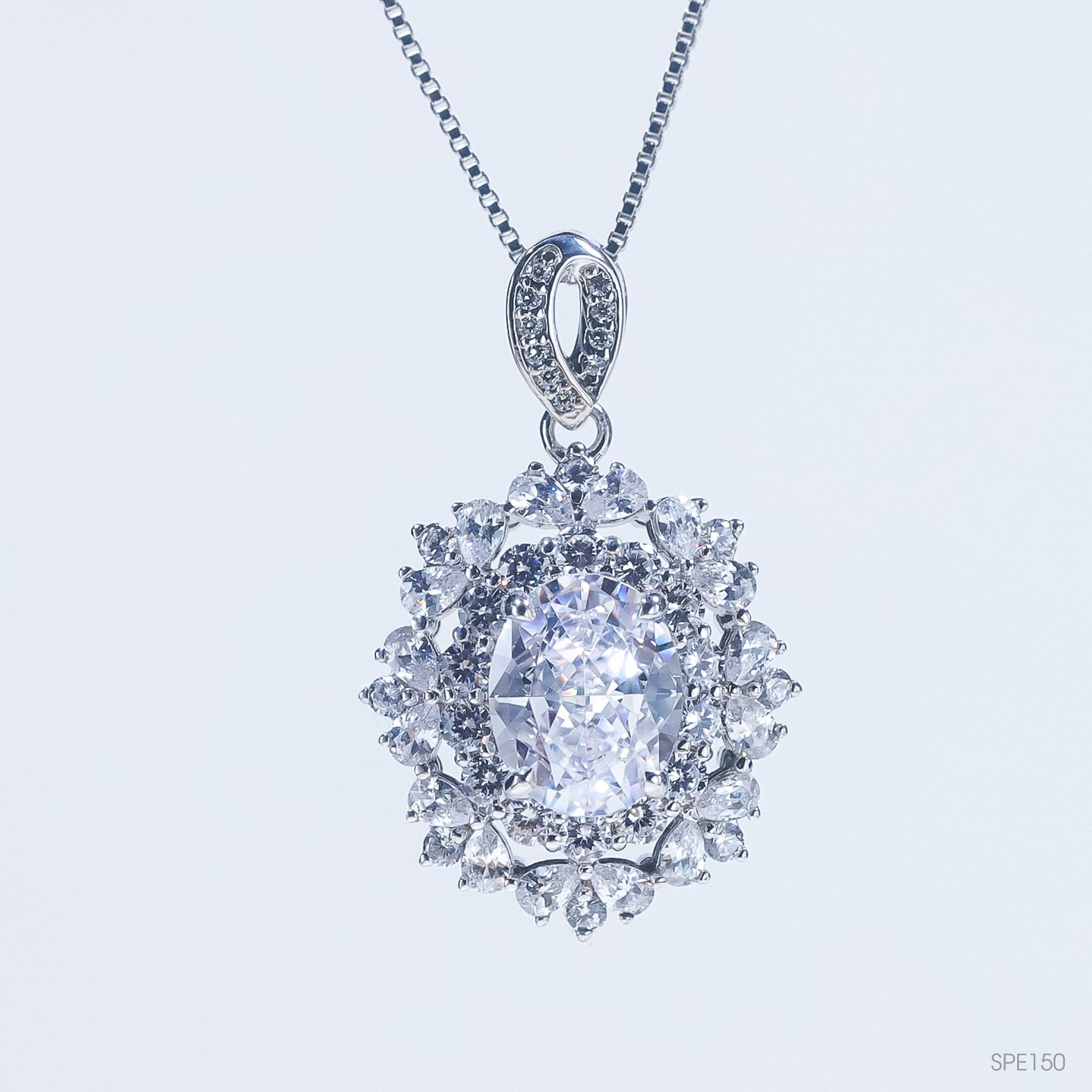 Mặt dây Queen spe150 ổ oval 8x10mm