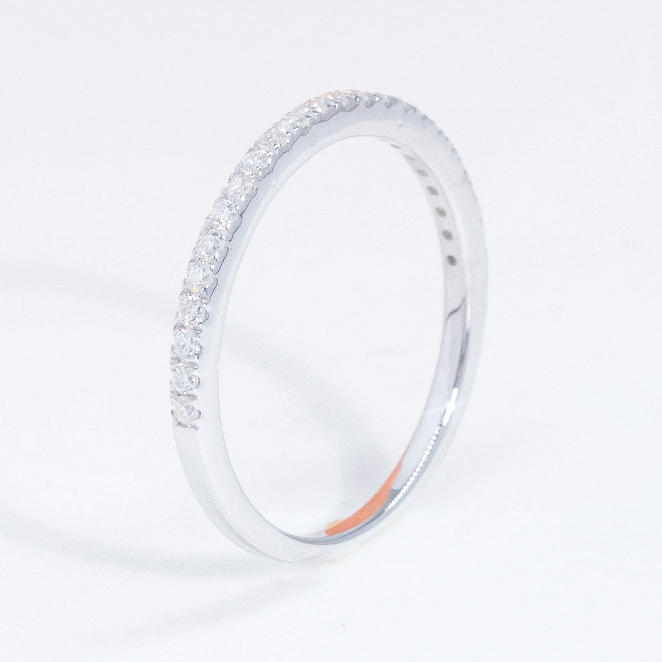 Nhẫn Half Eternity sri001 1 hàng 1.2mm. Ko chủ . Tấm Mois